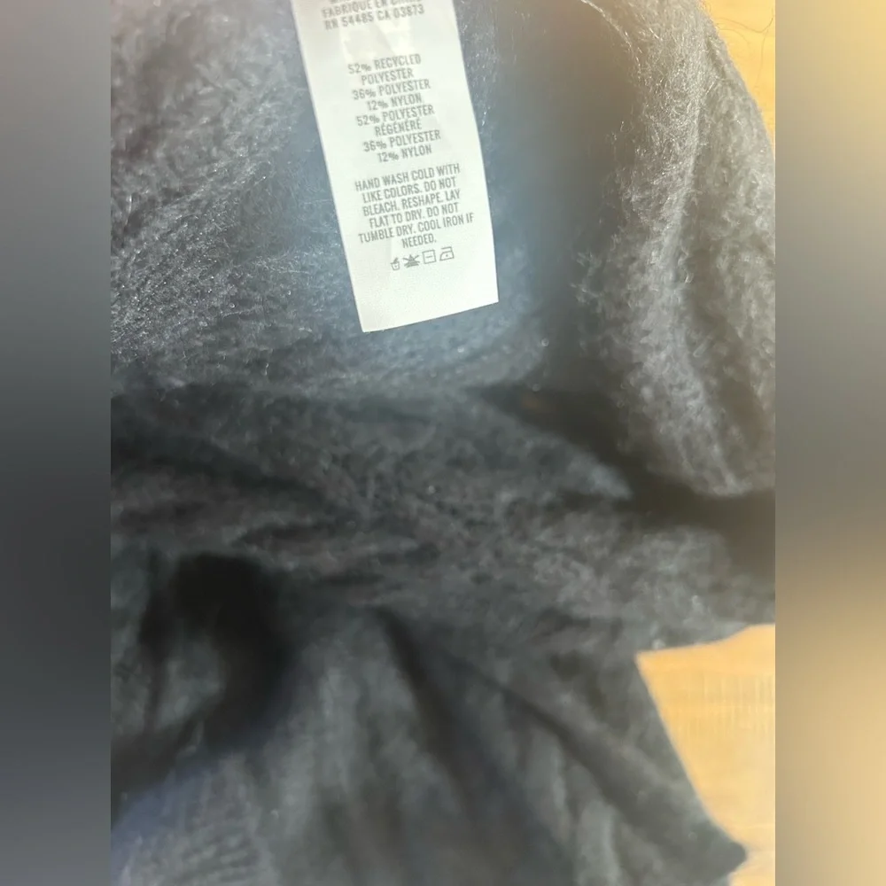 NWT Aerie Black Cable Knit Scarf